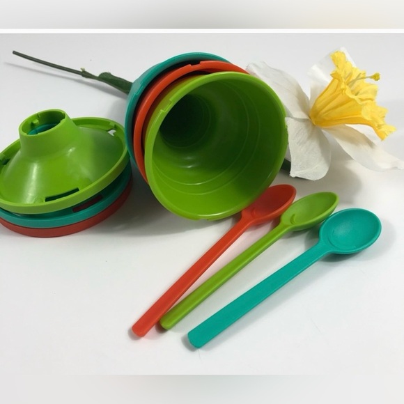 Pampered Chef Ice Cream Cone Set NIP with Spoons - Picture 1 of 3